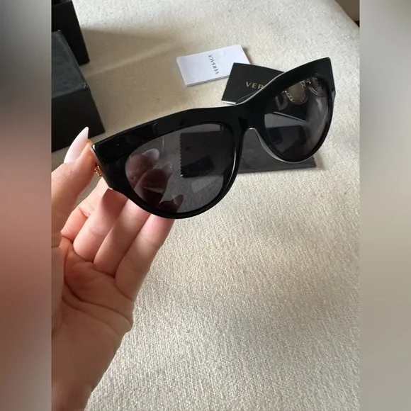 NIB Versace VE4440U Sunglasses - Picture 5 of 15